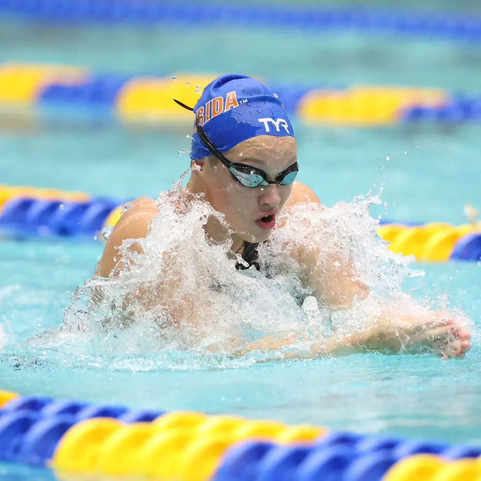 Anita Bottazzo sets 100 breaststroke record