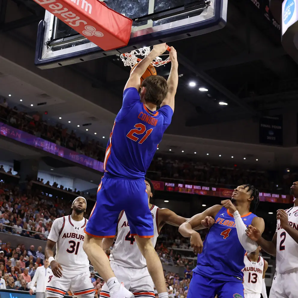 Alex Condon dunk
